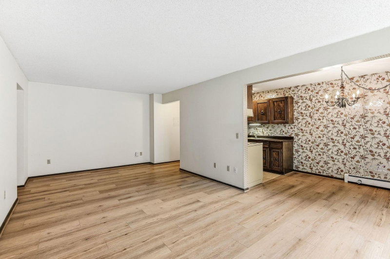 4624 Cedar Lake Road S #4 - Photo 8