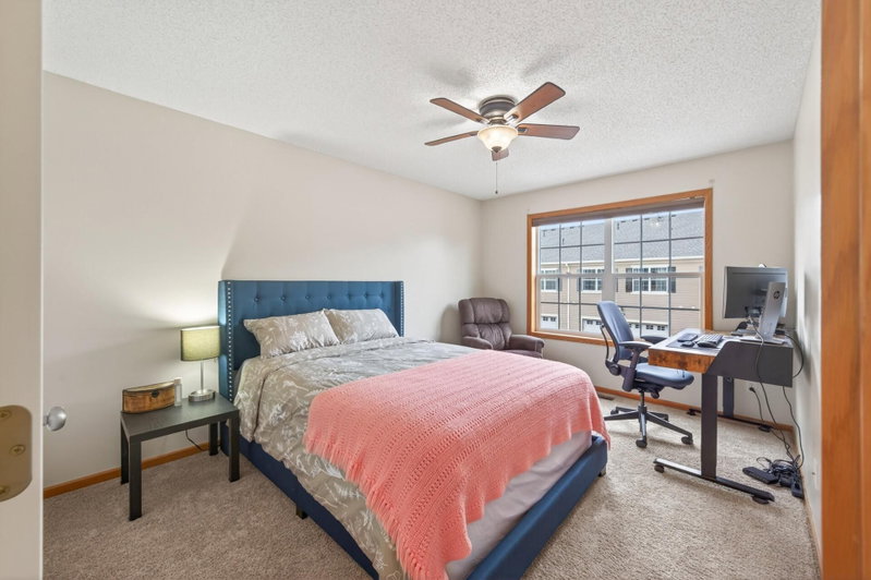 7606 11th Street N - Photo 15