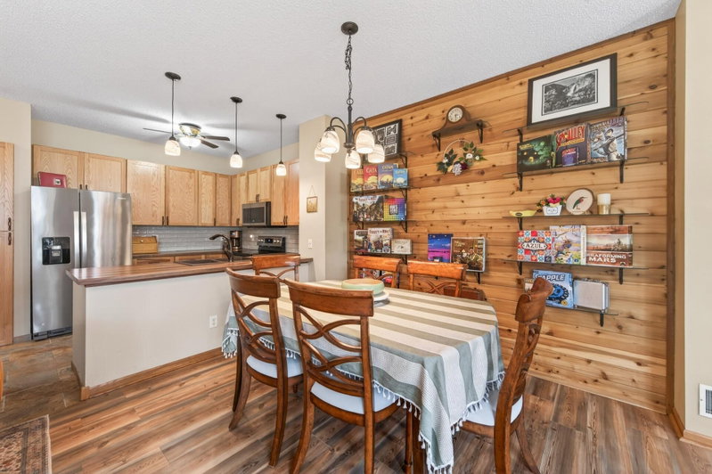 7606 11th Street N - Photo 7