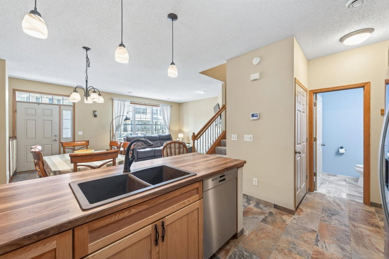 7606 11th Street N - Photo 9