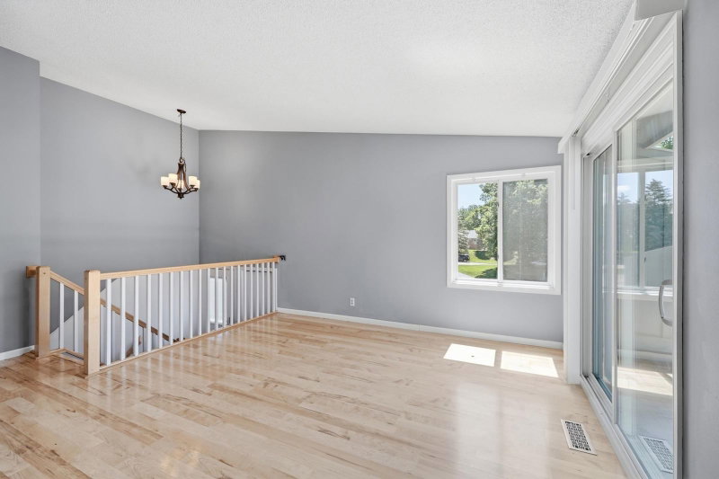 110972 Von Hertzen Circle - Photo 2