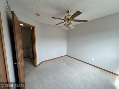 6884 Meadow Grass Lane S - Photo 24