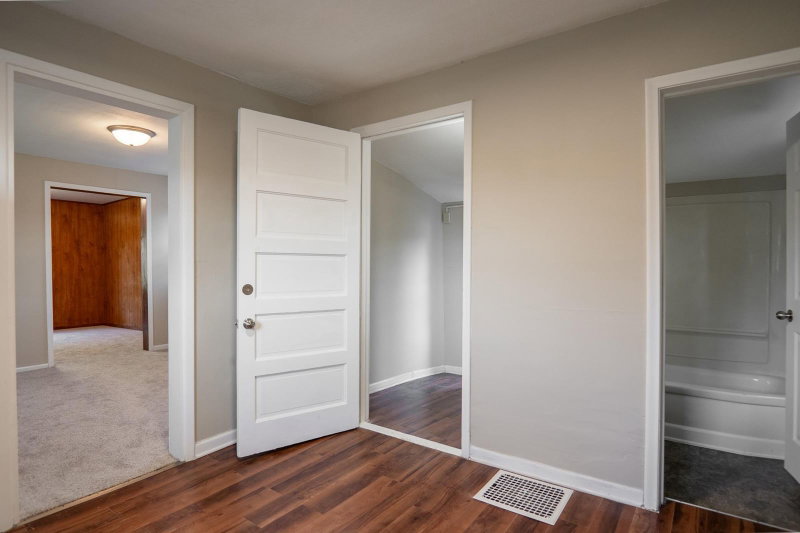608 7th Avenue S - Photo 4