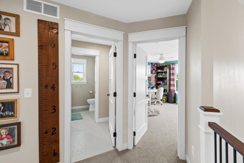 606 Venture Lane NE - Photo 57