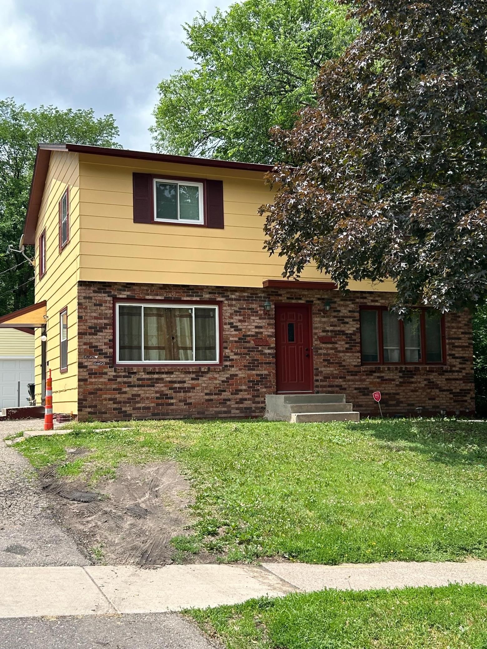 331-333 S McKnight Road