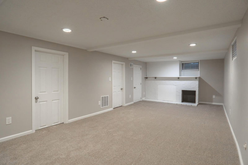 6418 Knoll Street N - Photo 17