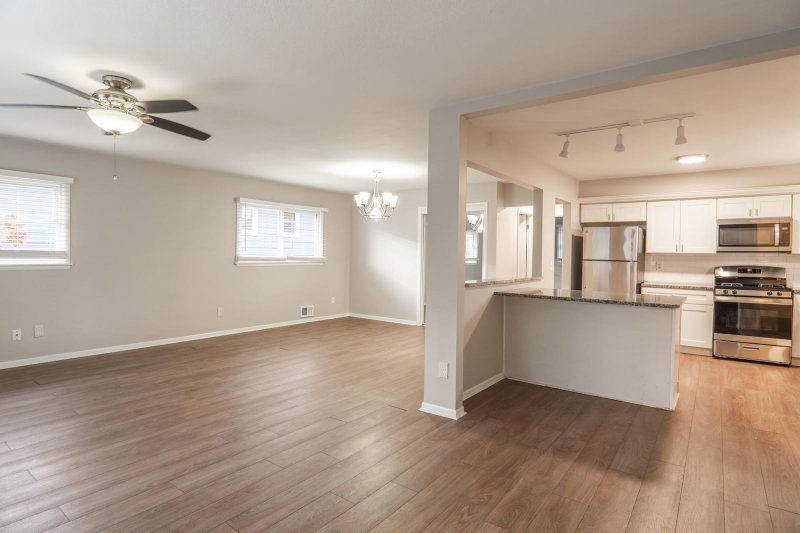 6418 Knoll Street N - Photo 7