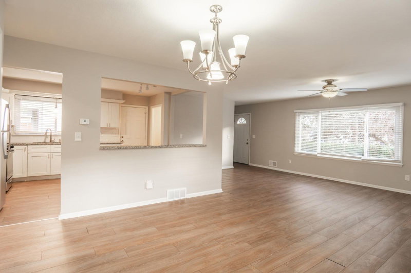 6418 Knoll Street N - Photo 8