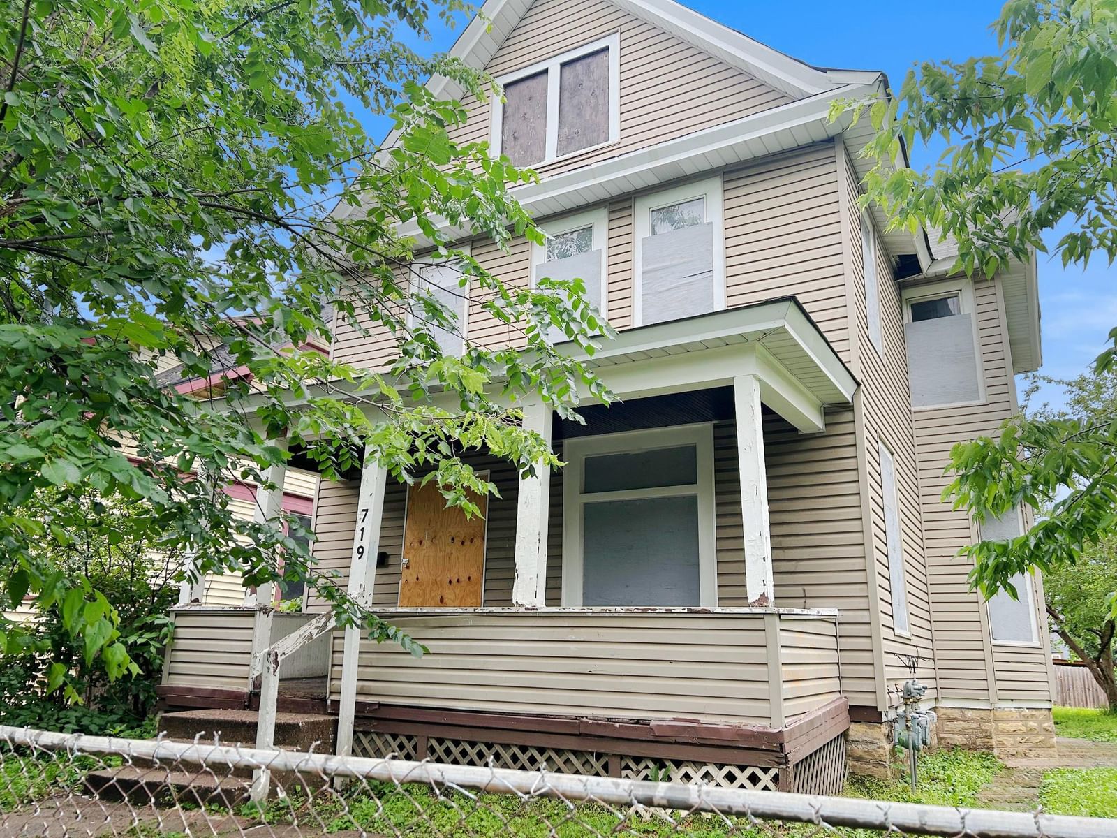 719 Sherburne Avenue