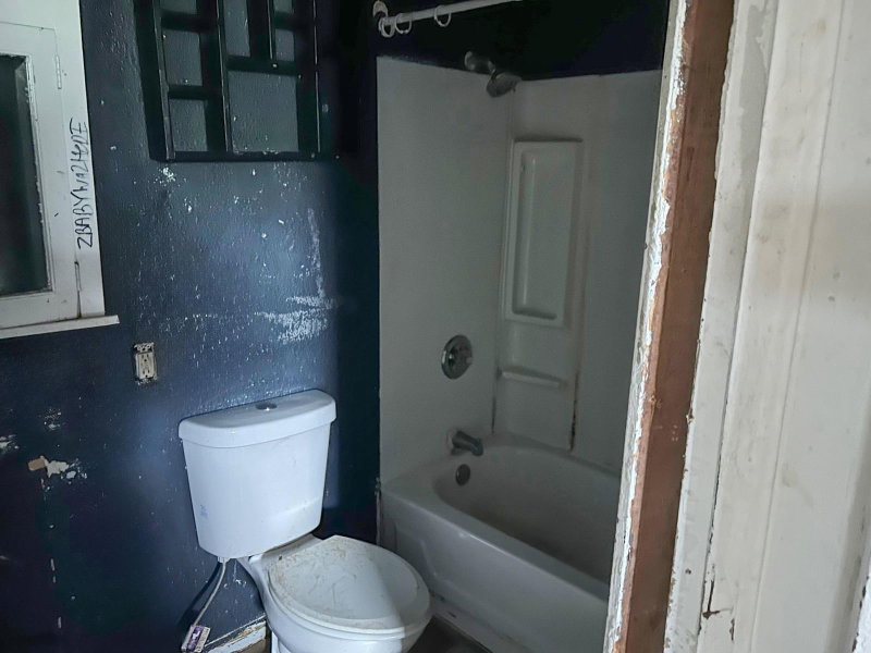 719 Sherburne Avenue - Photo 12