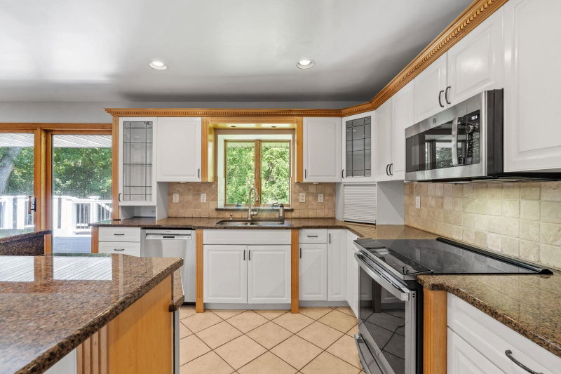 5010 Diane Drive - Photo 34