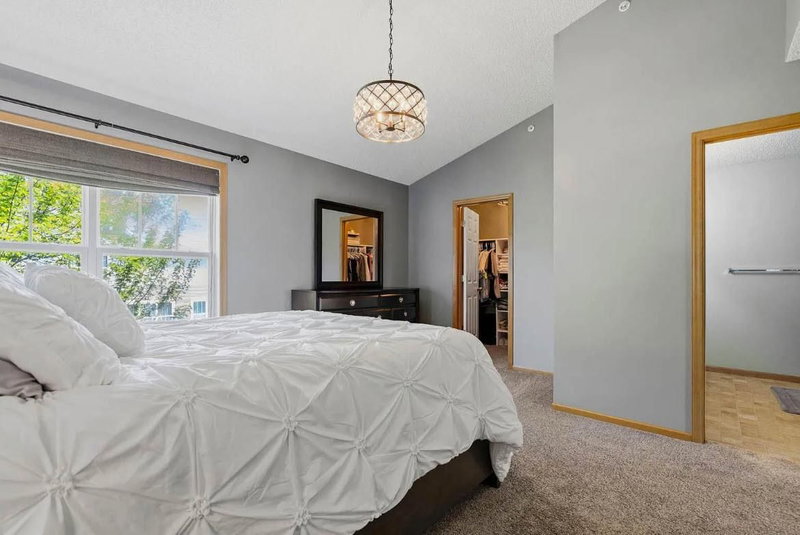 407 Lookout Place NE - Photo 15