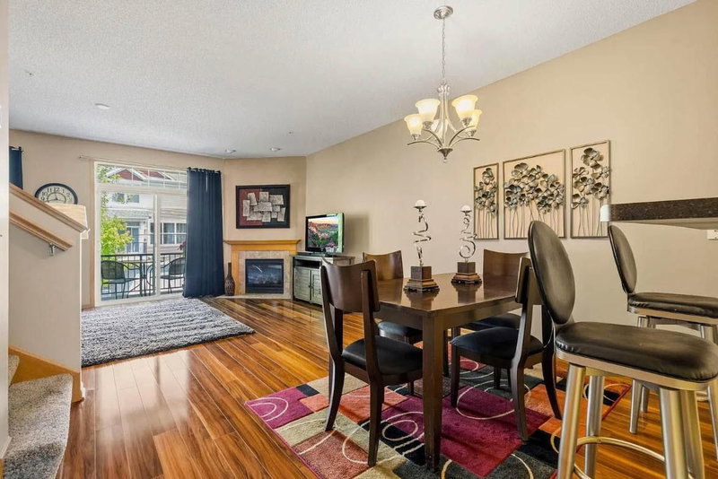 407 Lookout Place NE - Photo 4
