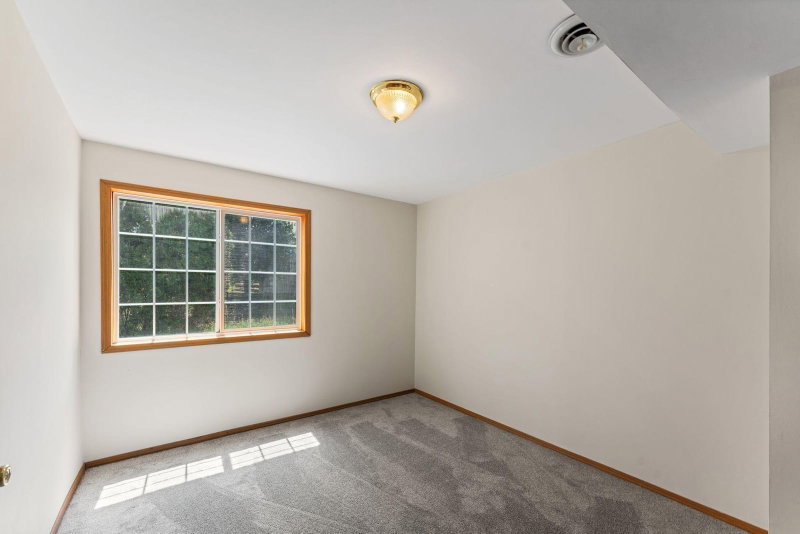 3309 Carnation Avenue N - Photo 28