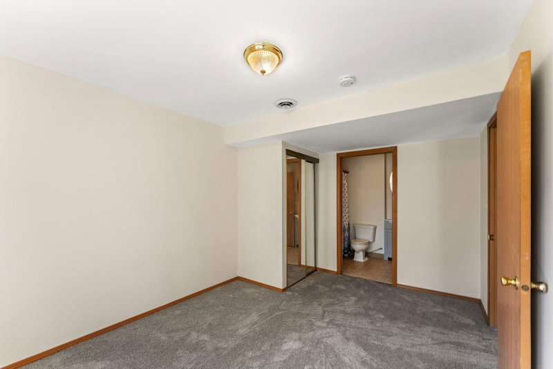 3309 Carnation Avenue N - Photo 29
