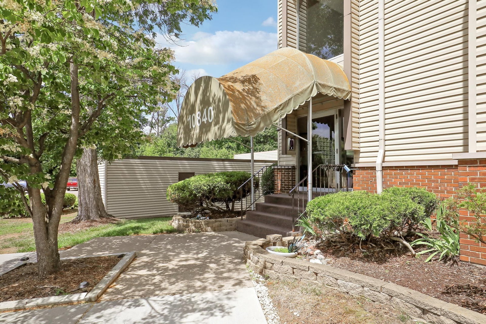 10840 Rockford Road #212