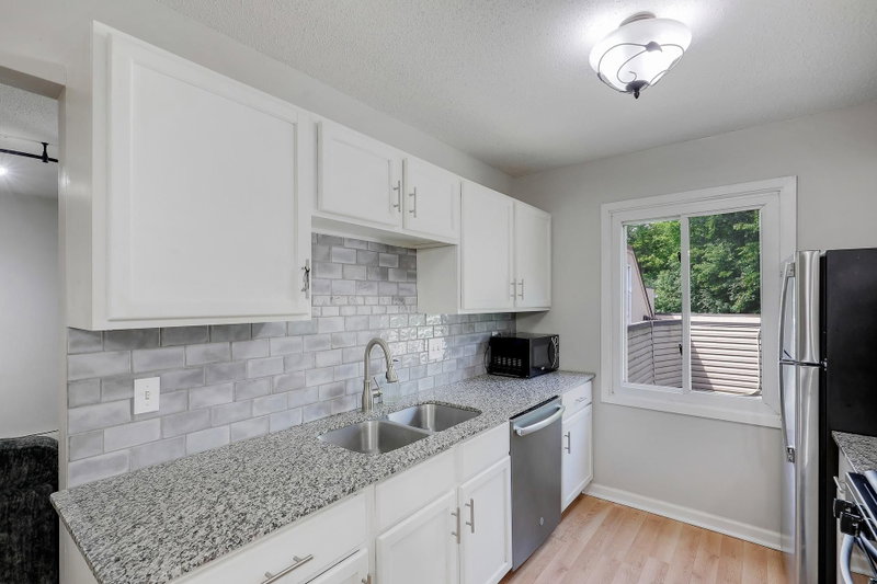 10840 Rockford Road #212 - Photo 8