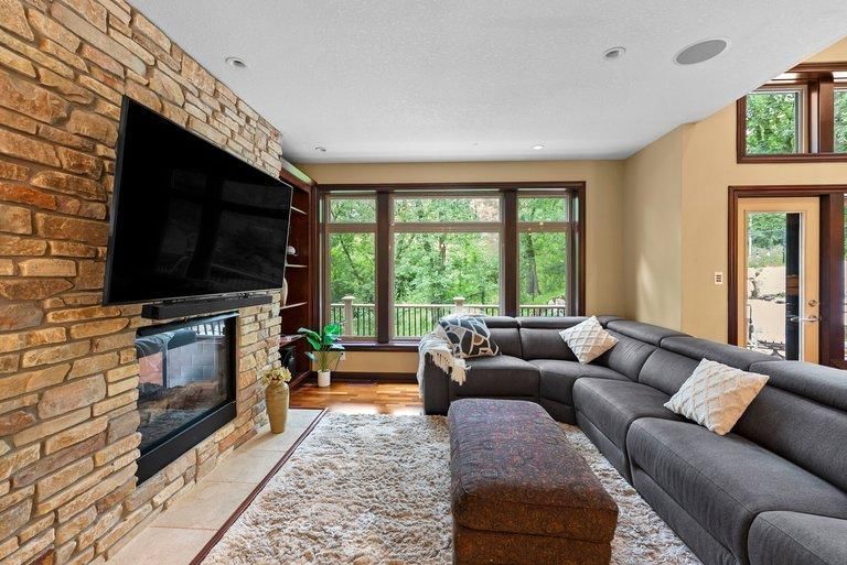 14708 Woodhaven Road - Photo 2