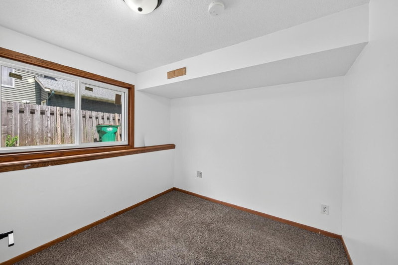 6709 Brunswick Avenue N - Photo 19