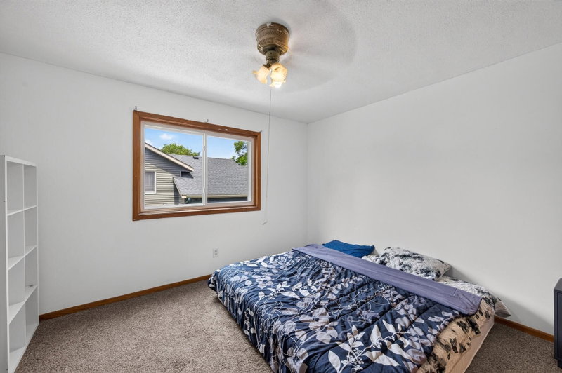 6709 Brunswick Avenue N - Photo 23