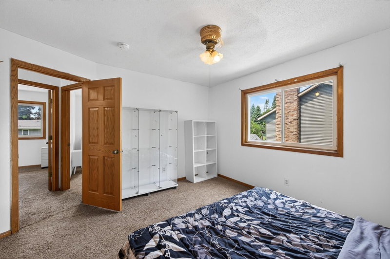 6709 Brunswick Avenue N - Photo 26