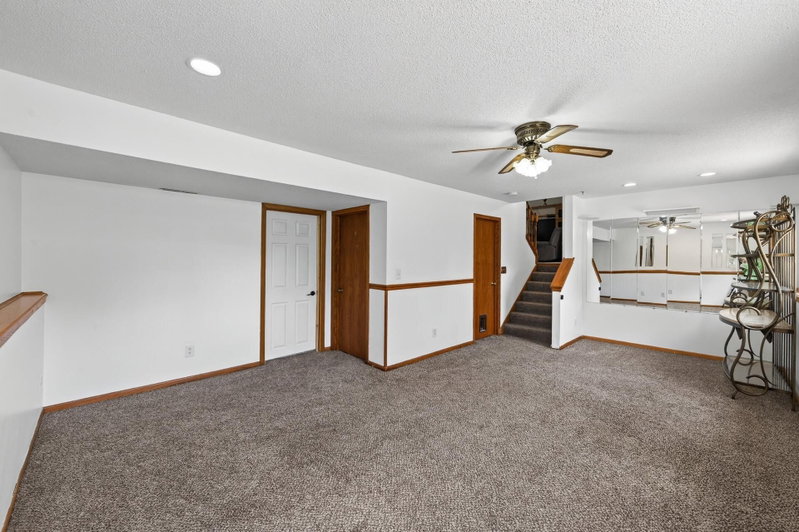 6709 Brunswick Avenue N - Photo 32