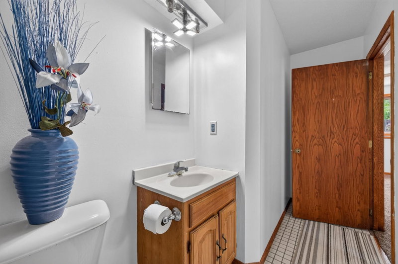 6709 Brunswick Avenue N - Photo 35