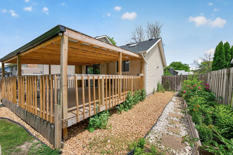 6709 Brunswick Avenue N - Photo 44