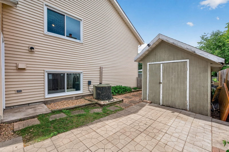 6709 Brunswick Avenue N - Photo 48