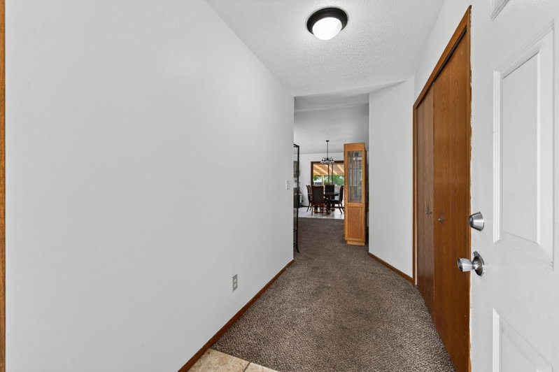 6709 Brunswick Avenue N - Photo 6
