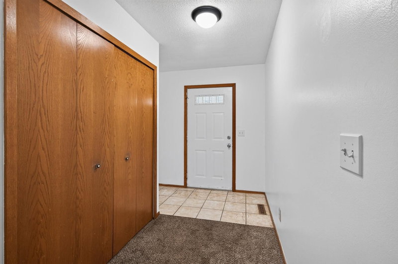 6709 Brunswick Avenue N - Photo 7