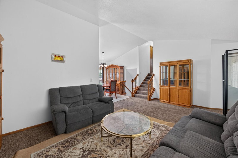 6709 Brunswick Avenue N - Photo 10