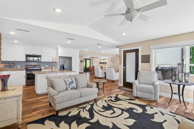2790 S Shore Drive - Photo 4