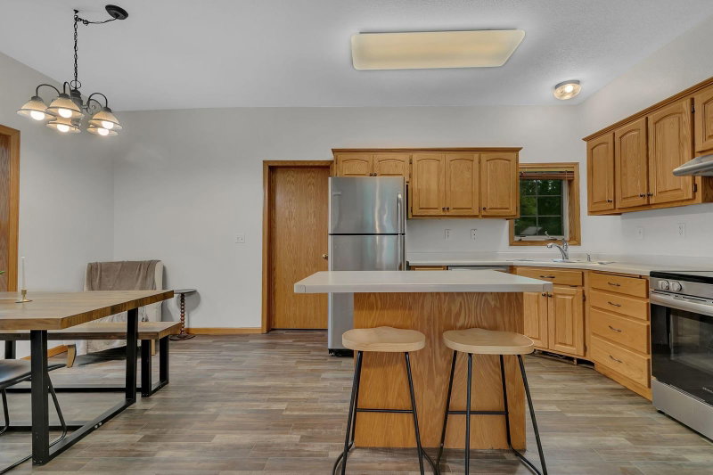 212 3rd Avenue N - Photo 13