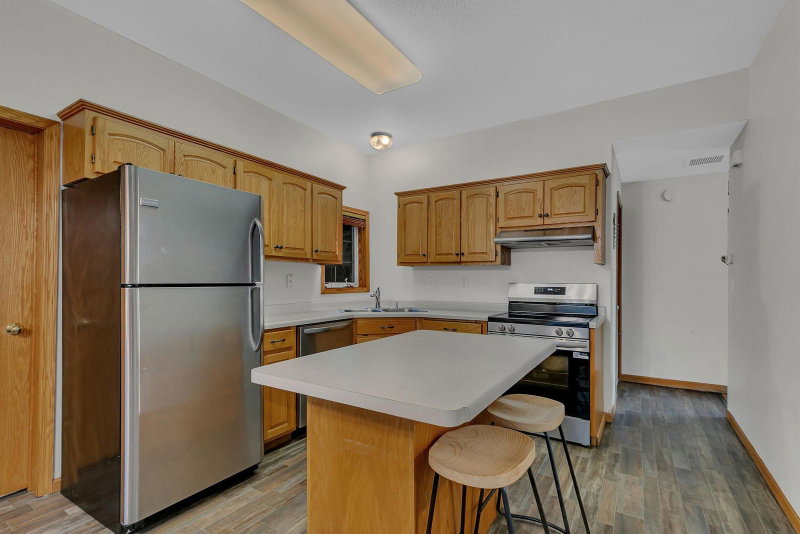 212 3rd Avenue N - Photo 17