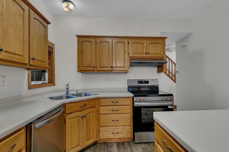 212 3rd Avenue N - Photo 18
