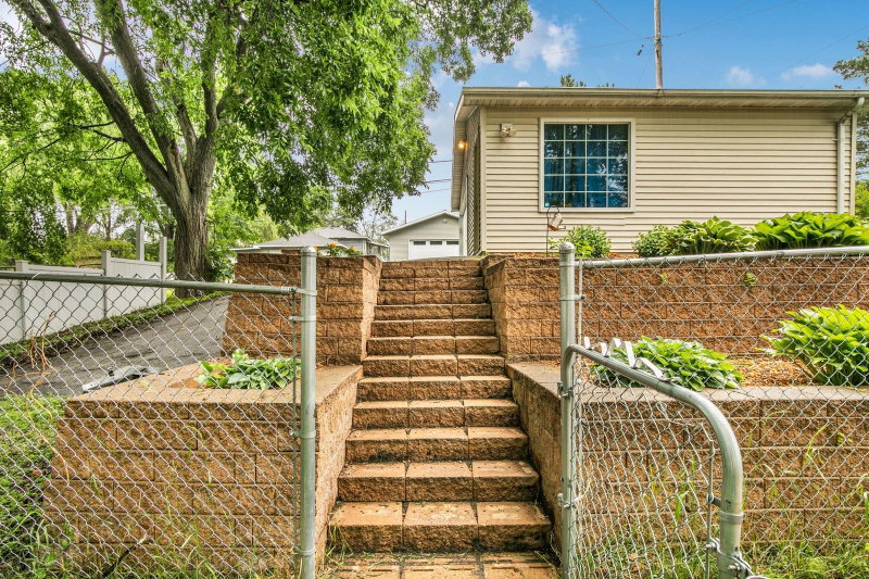 212 3rd Avenue N - Photo 26