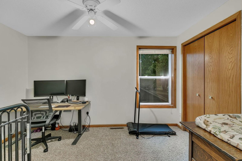 212 3rd Avenue N - Photo 8