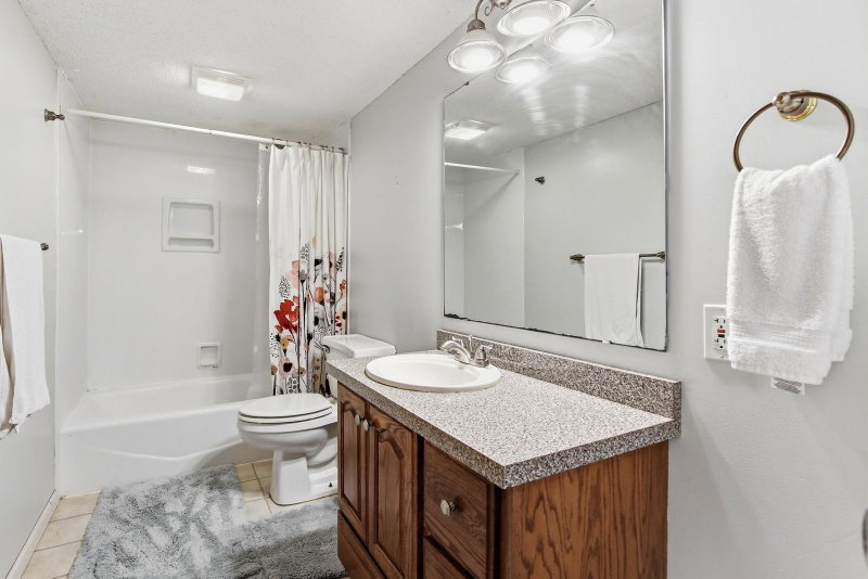 17627 Ionia Court - Photo 22