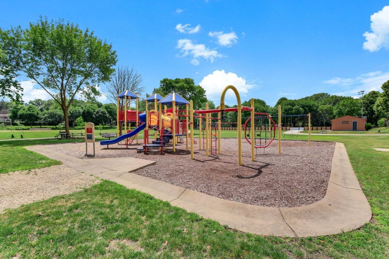 17627 Ionia Court - Photo 34