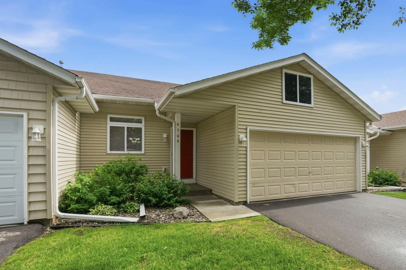 4104 Jarmann Lane - Photo 2