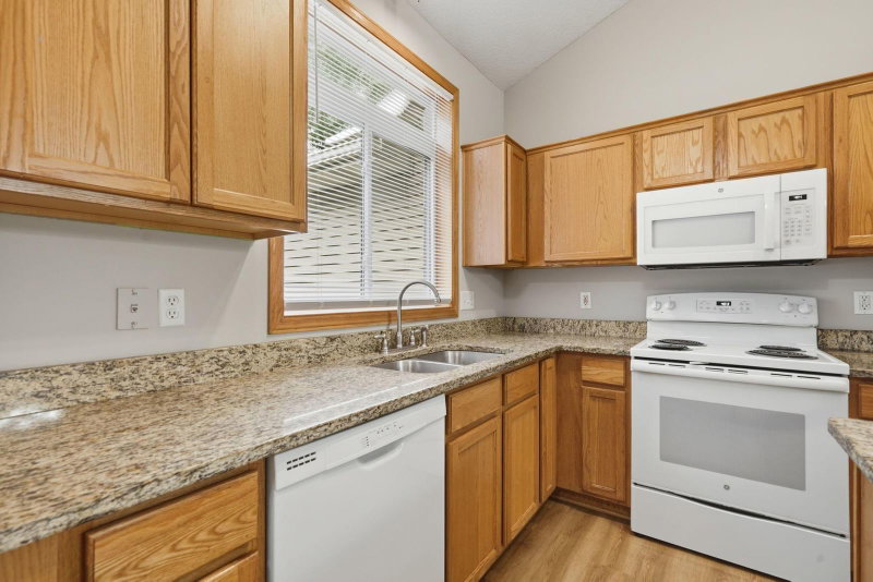 4104 Jarmann Lane - Photo 12