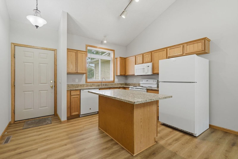 4104 Jarmann Lane - Photo 9