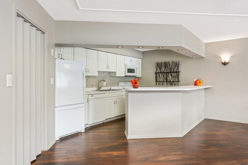 10501 Cedar Lake Road #413 - Photo 28