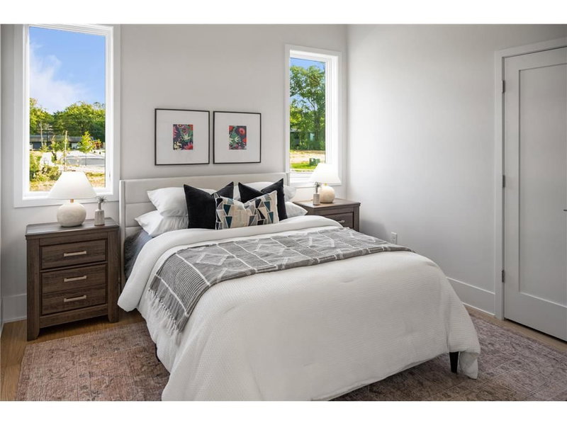 931X W 134th Street - Photo 5
