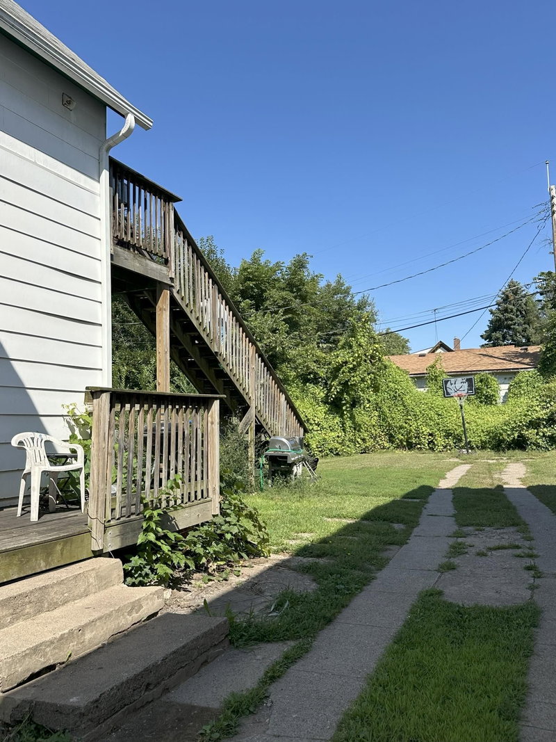 365 Case Avenue - Photo 4