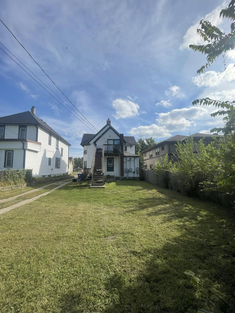 365 Case Avenue - Photo 5