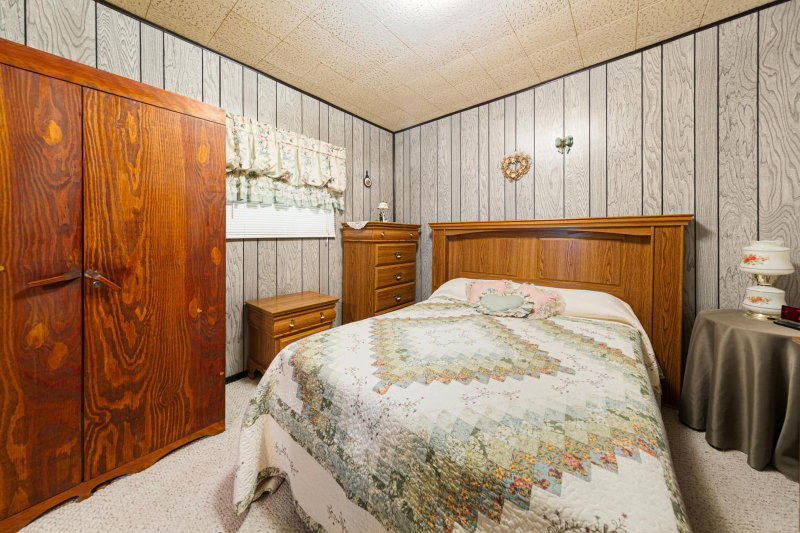 533 9th Street NW - Photo 7
