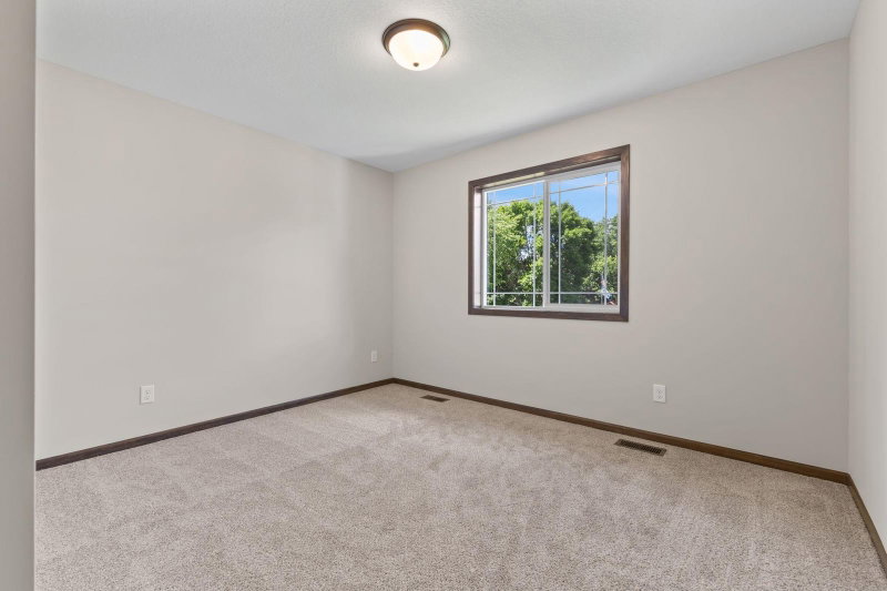 520 Lois Lane - Photo 18