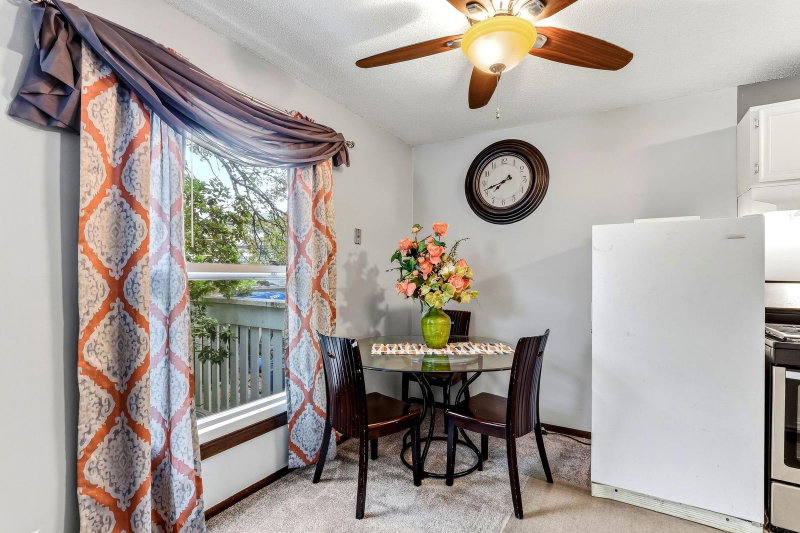 6877 Grenwich Lane N - Photo 5